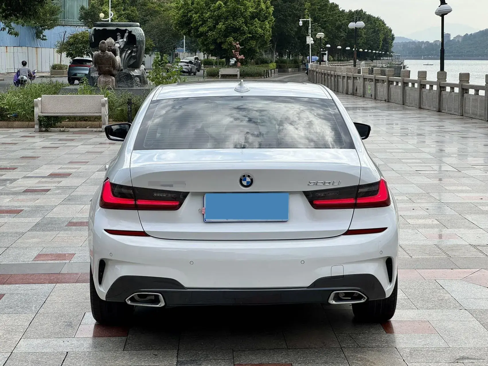 2022 BMW 3 thumbnail 4