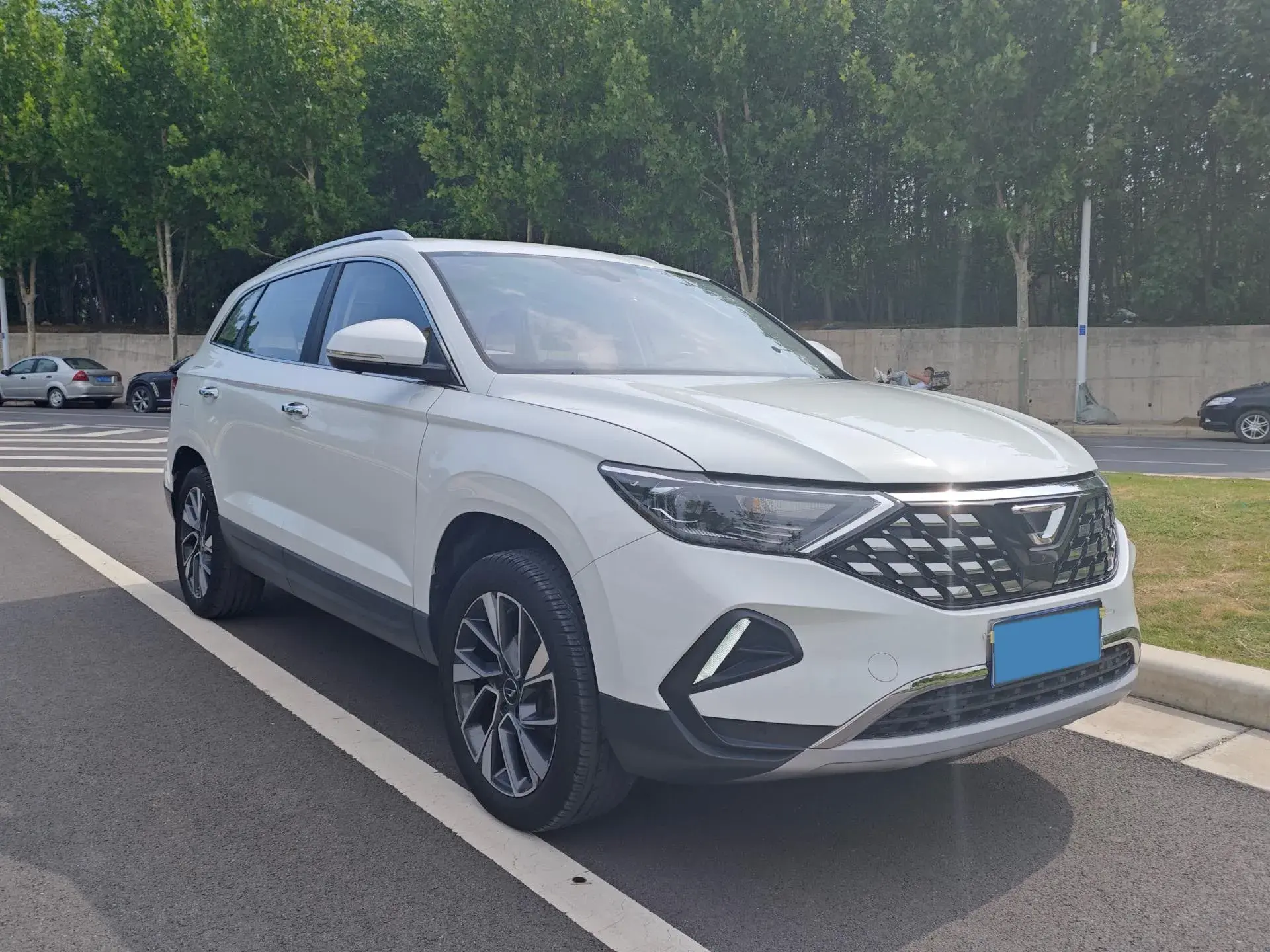 2023 JETTA VS7 thumbnail 3