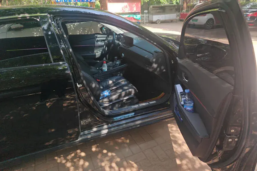 2023 HONDA ACCORD thumbnail 4