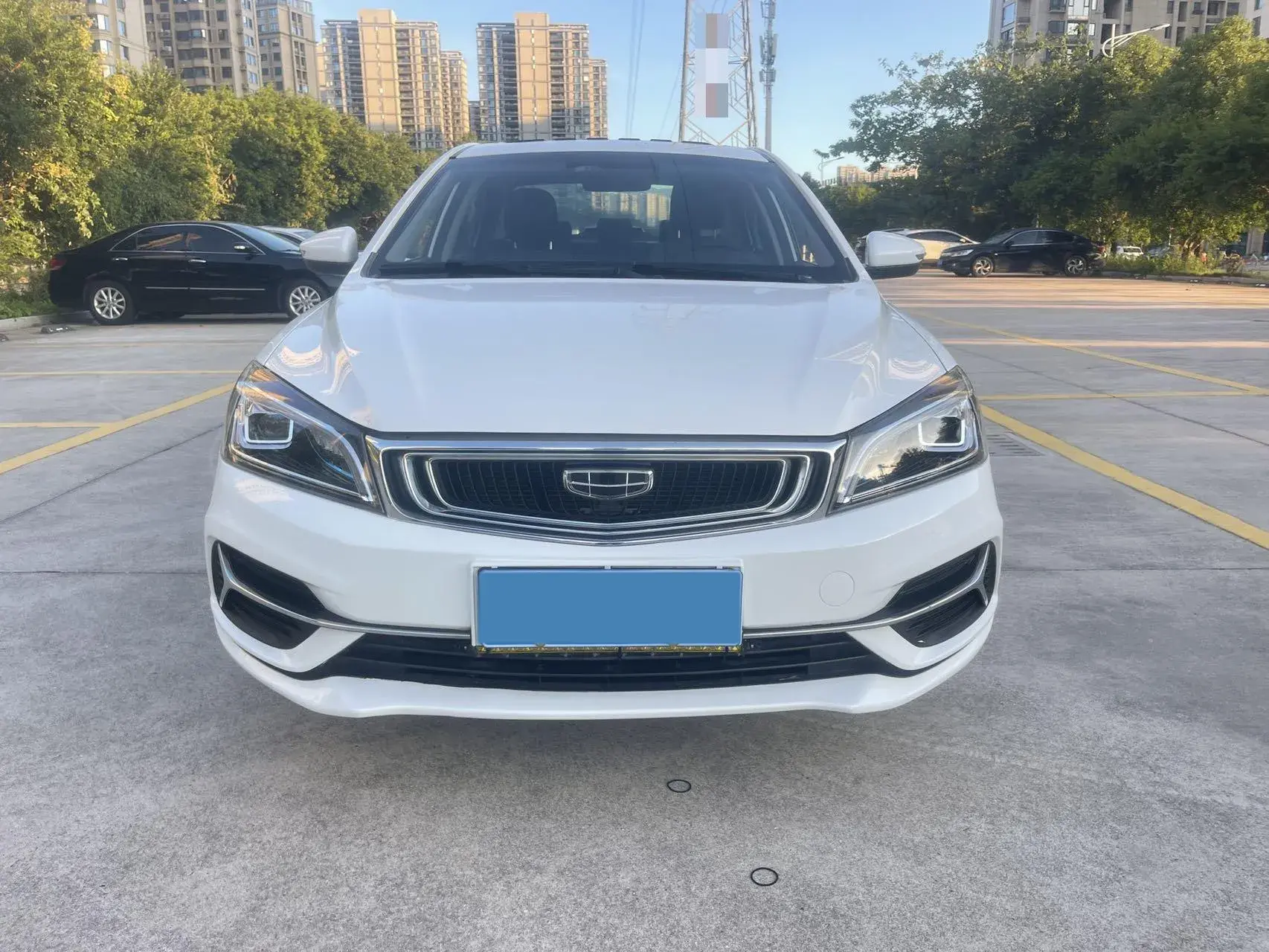 2019 GEELY EMGRAND thumbnail 2