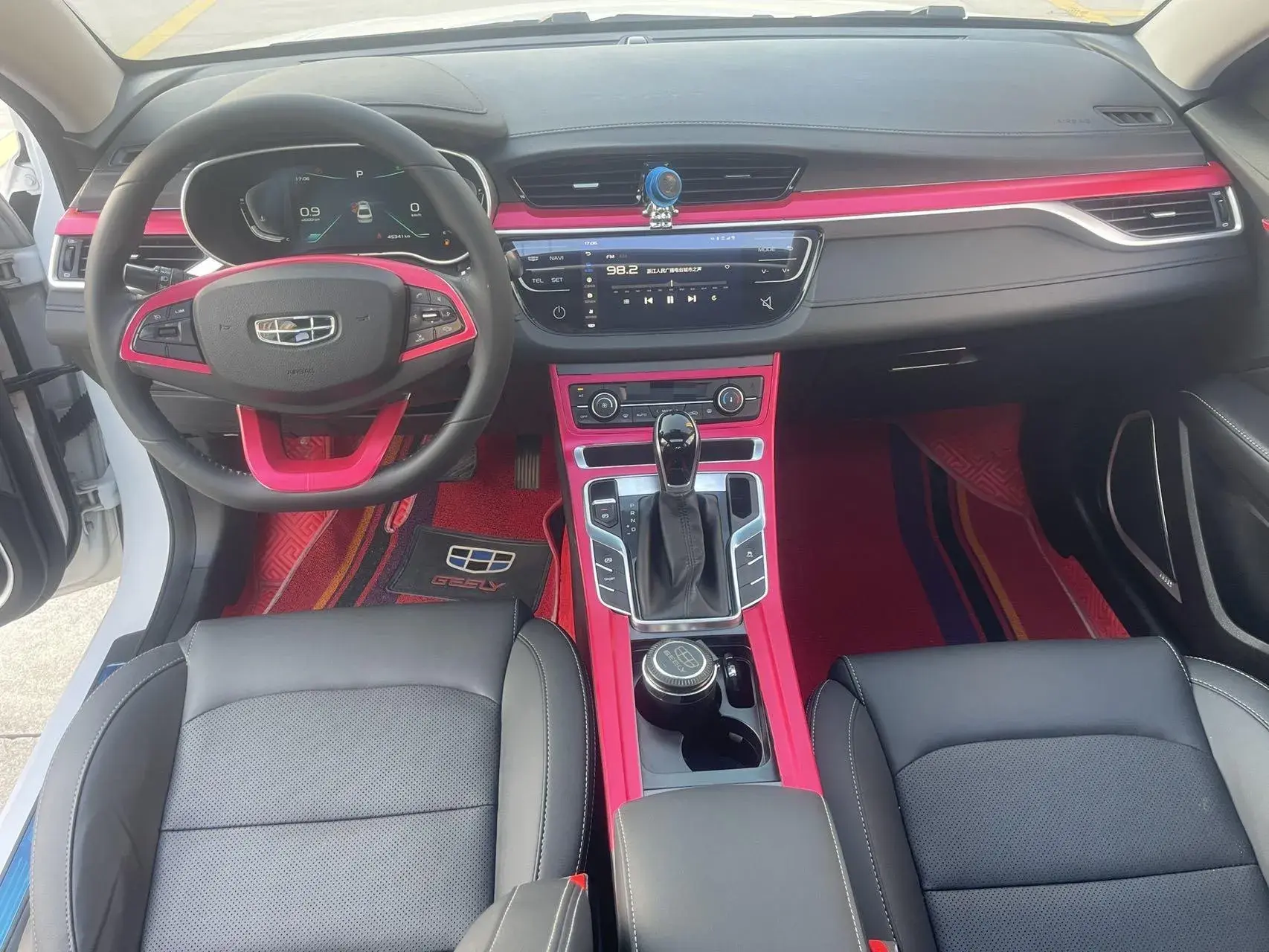 2019 GEELY EMGRAND thumbnail 4