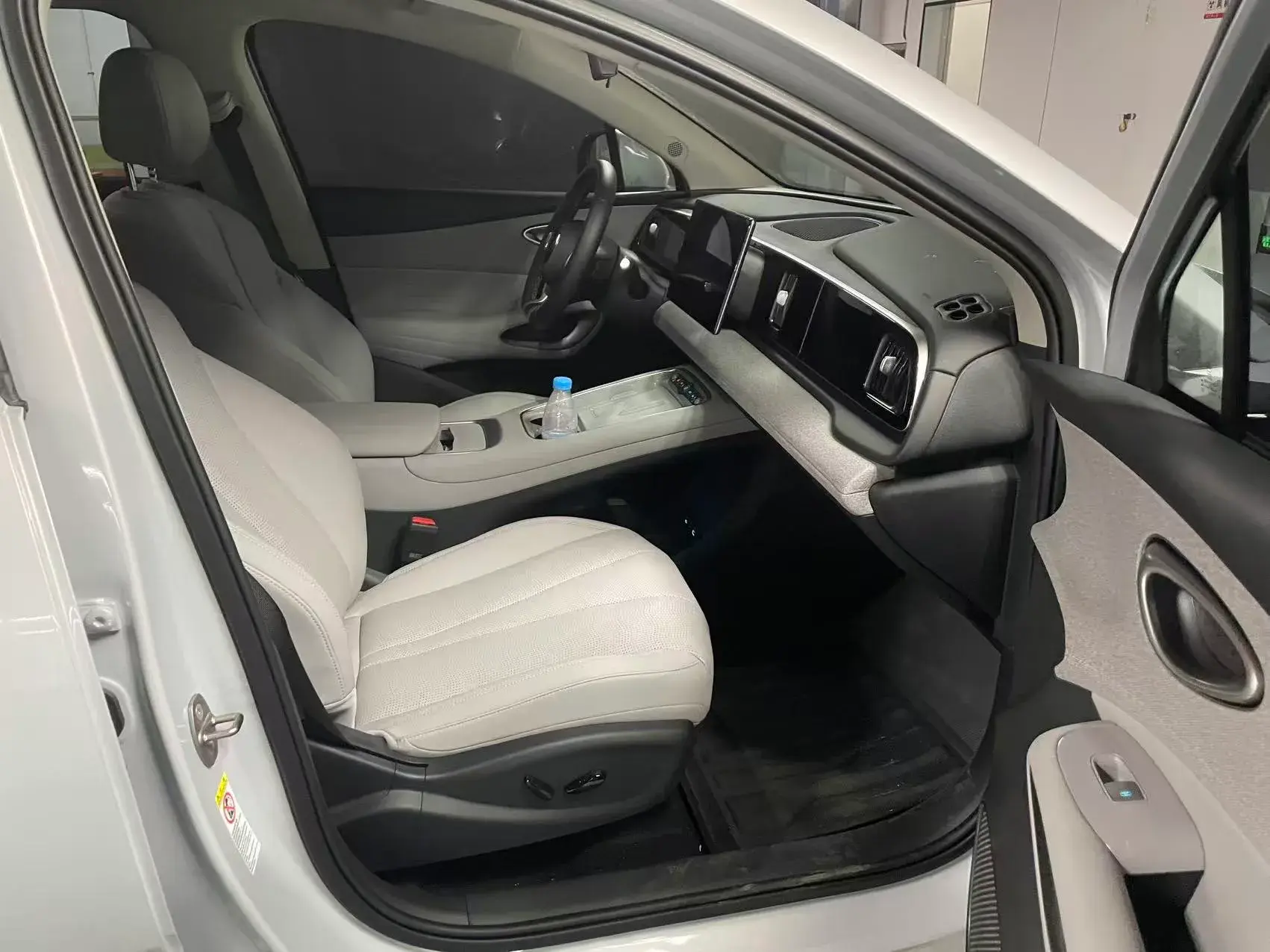 2025 BYD SEA thumbnail 3