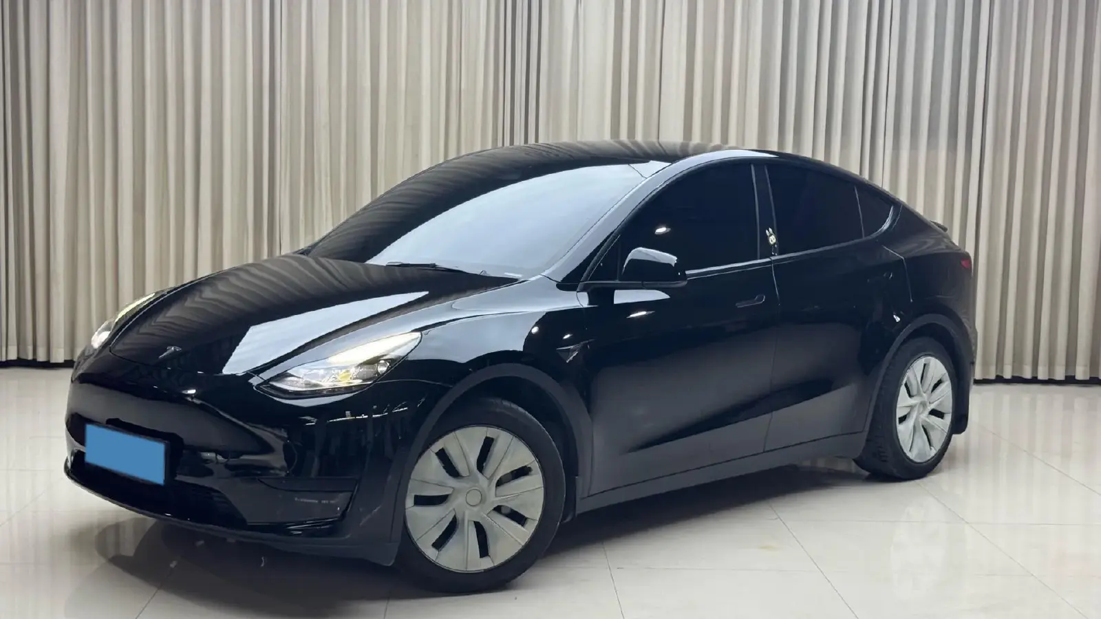 2022 Tesla Model Y BEV 60KWH