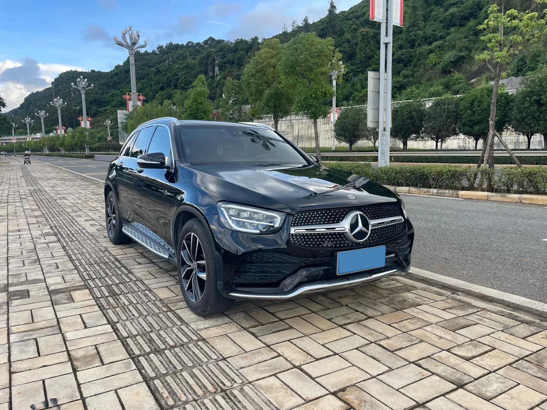 2021 MERCEDES-BENZ GLC thumbnail 3