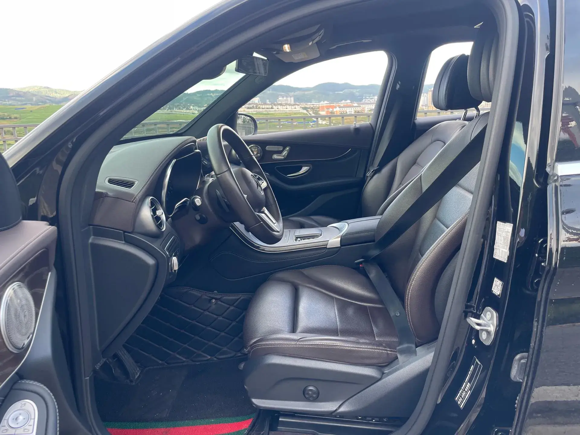 2021 MERCEDES-BENZ GLC thumbnail 4