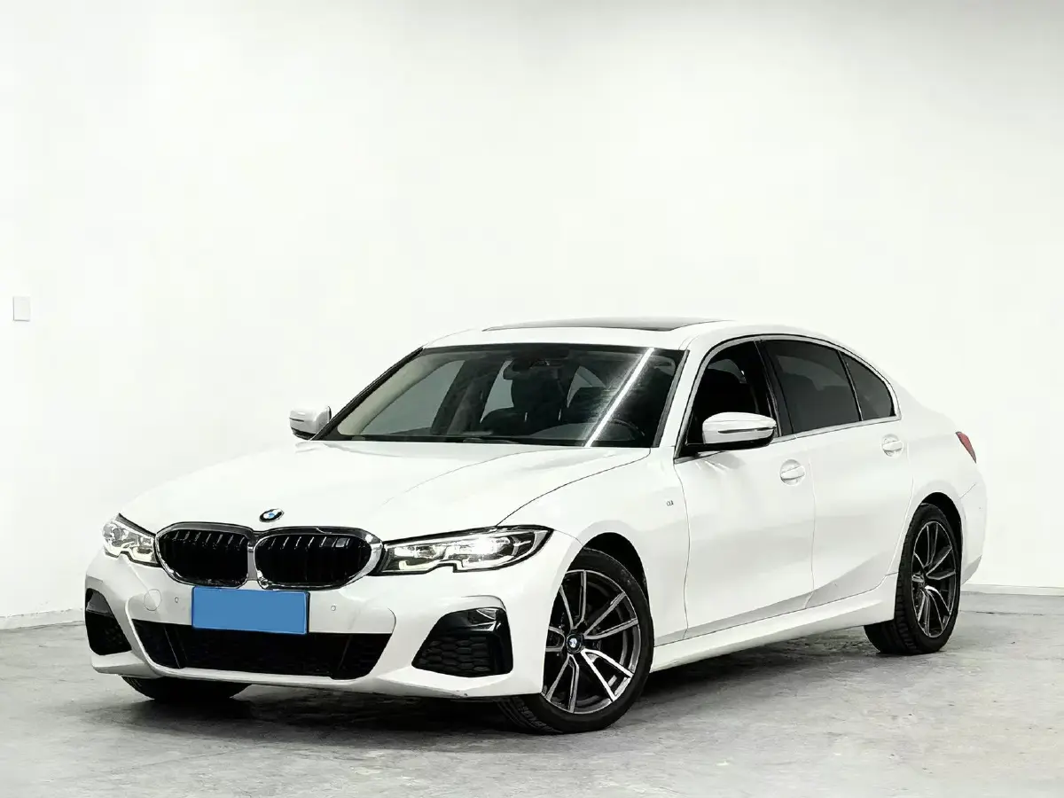 2022 BMW 3 Series 2.0T 156HP L4 8AT
