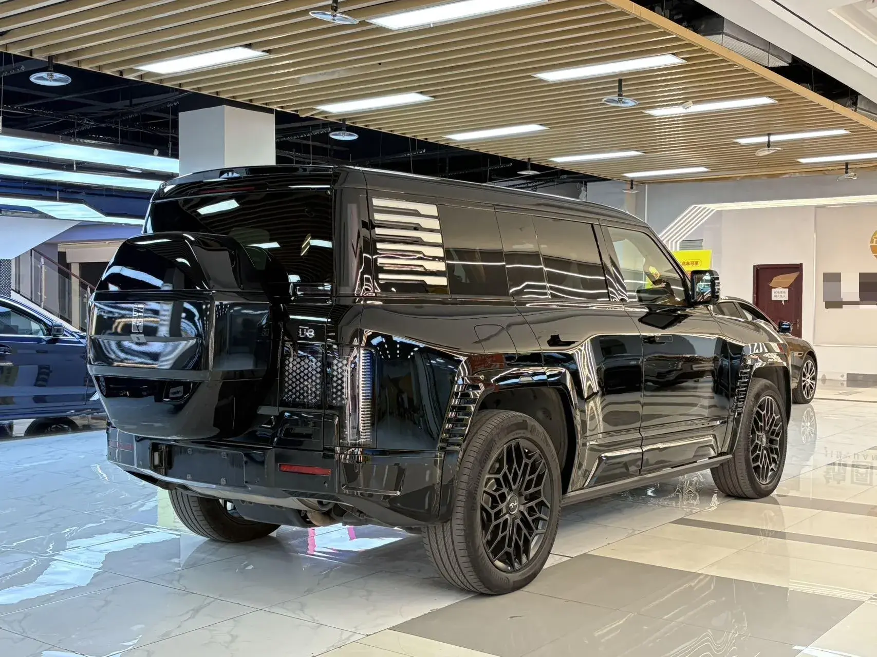 2023 YANGWANG U8 thumbnail 3