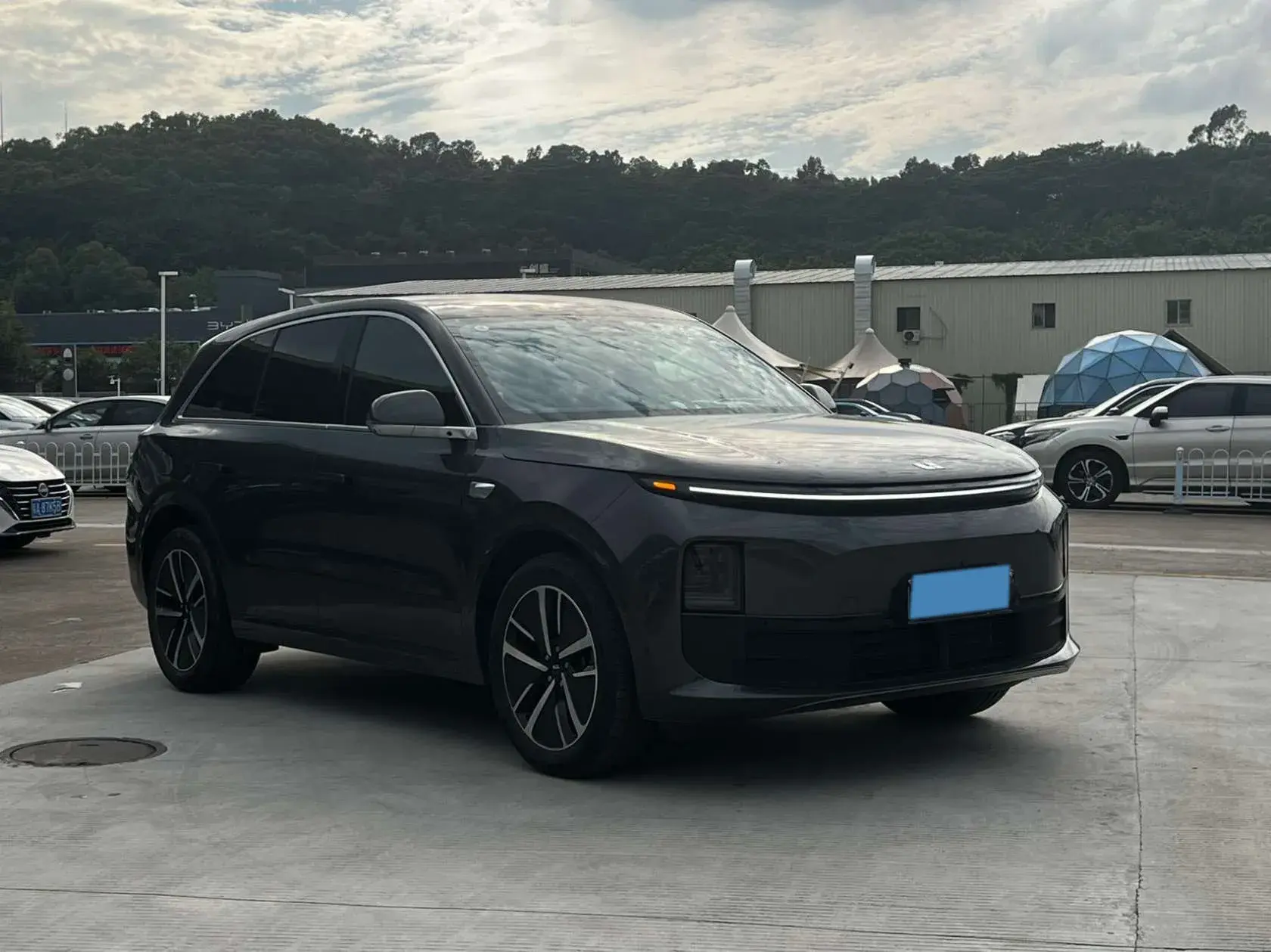 2024 LI L6 thumbnail 3