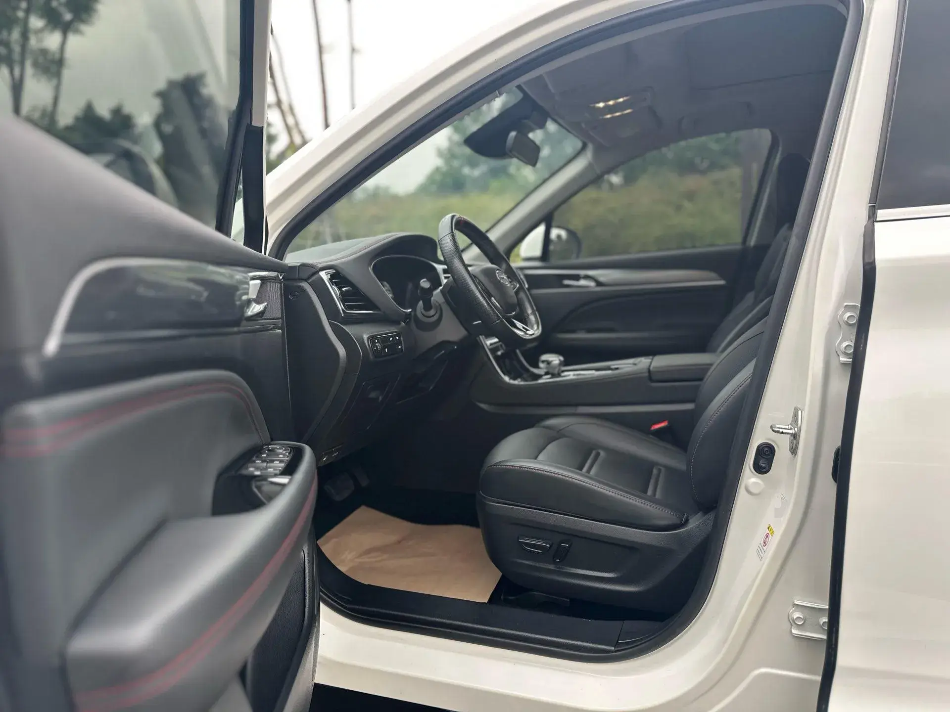 2021 GAC TRUMPCHI thumbnail 4