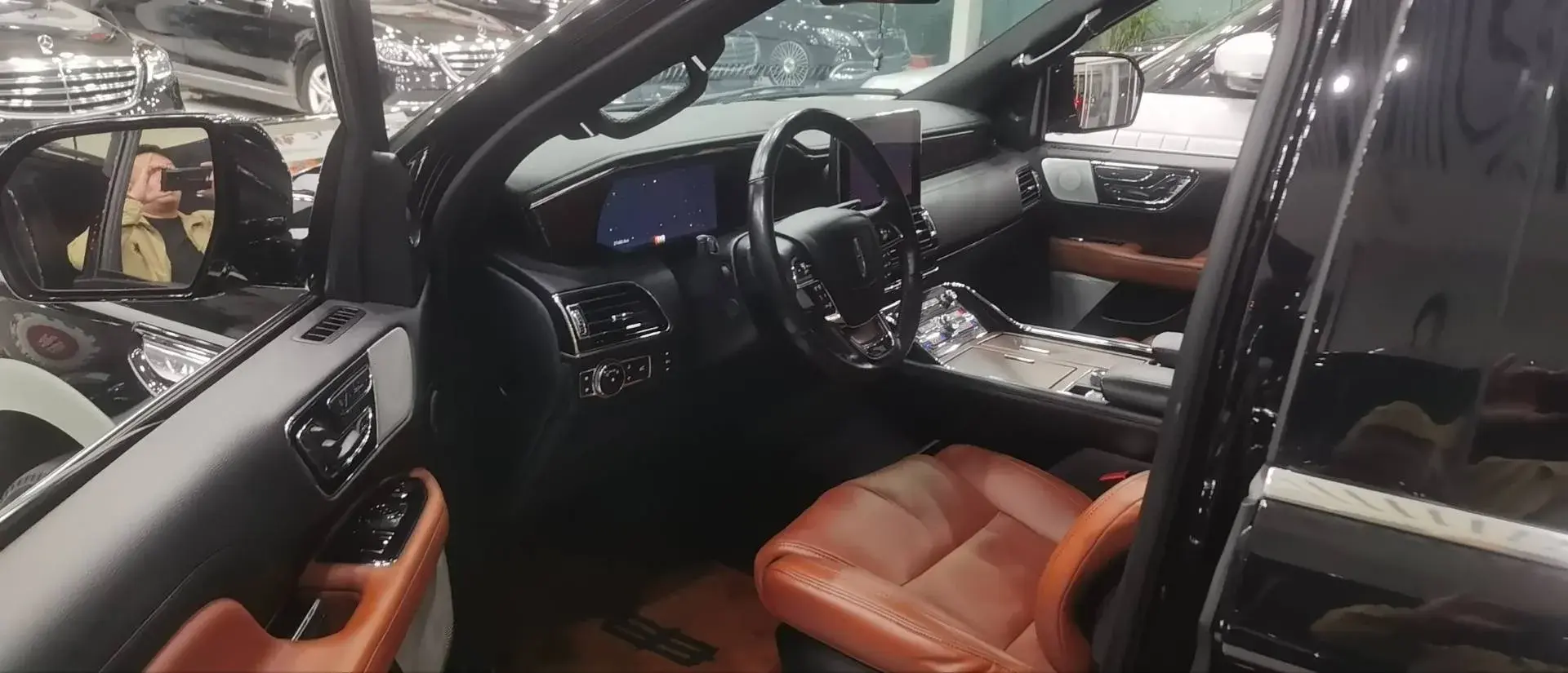 2020 LINCOLN NAVIGATOR thumbnail 3