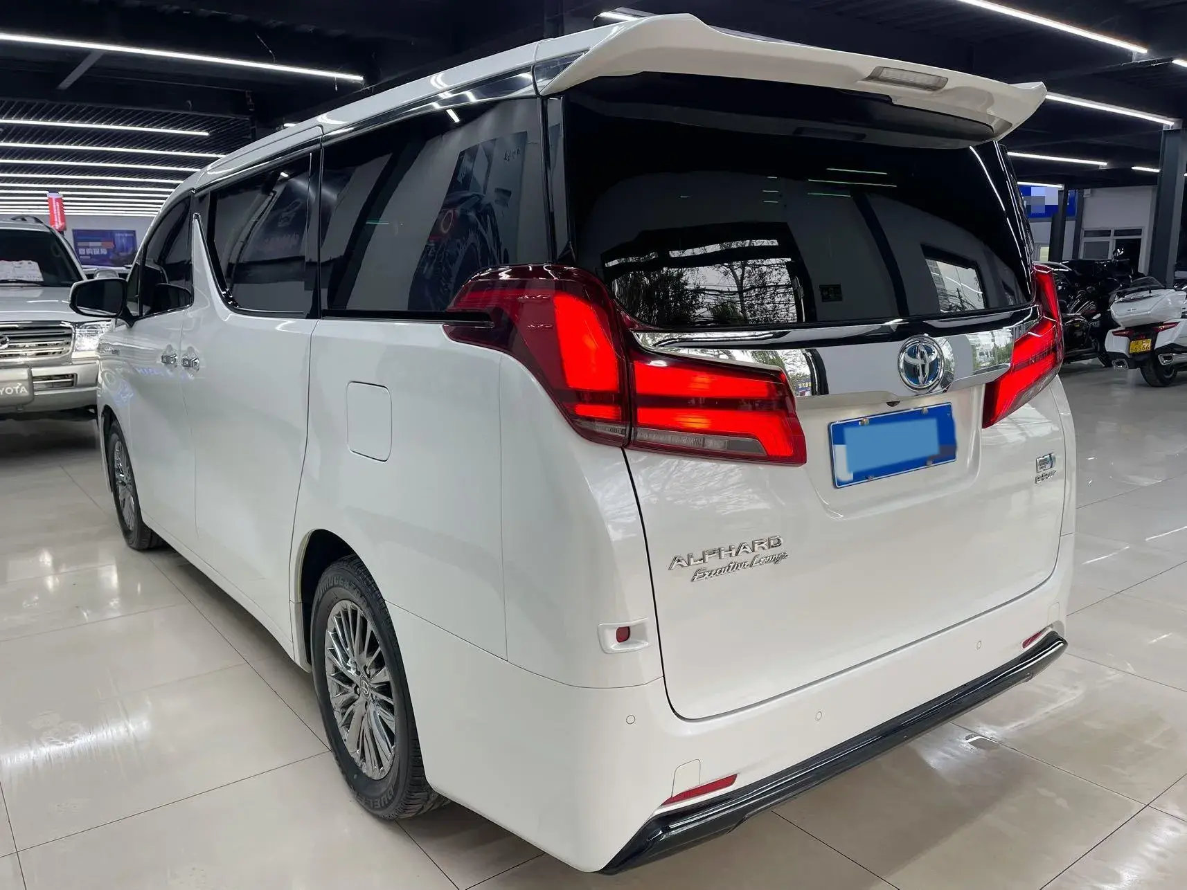 2019 TOYOTA ALPHARD thumbnail 3