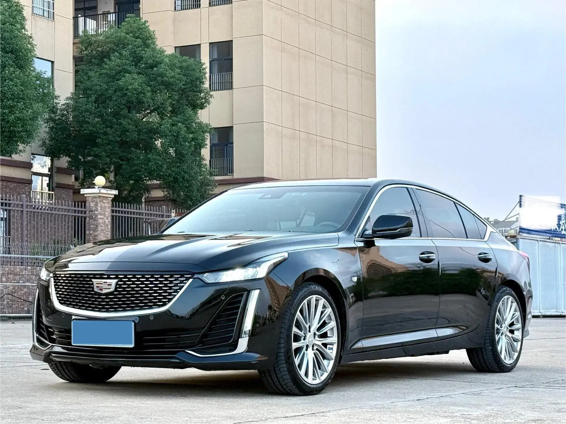 2021 CADILLAC CT5 view 1