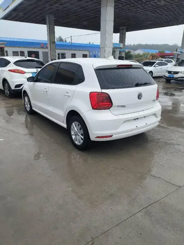 2018 VOLKSWAGEN POLO thumbnail 4