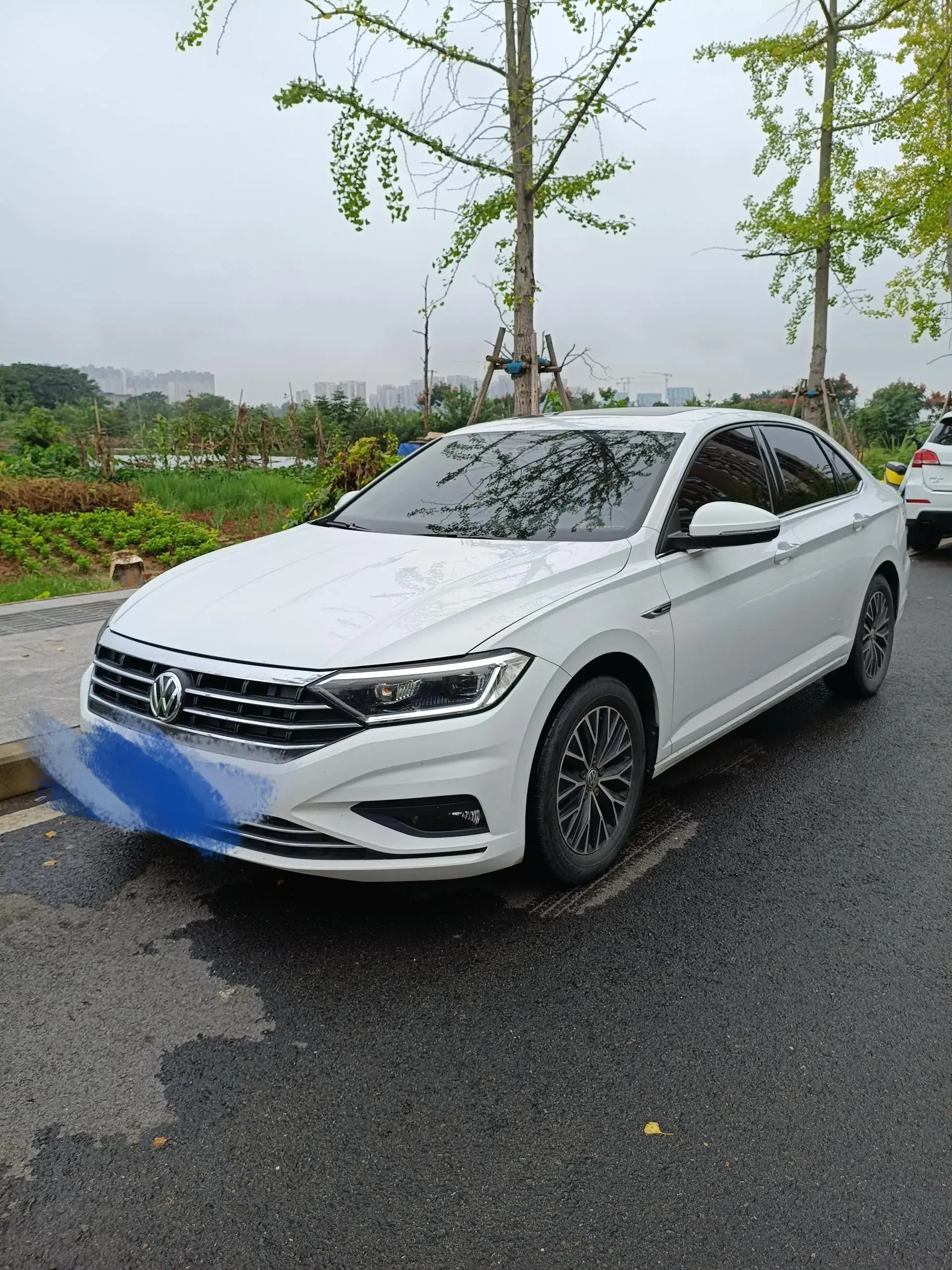 2021 VOLKSWAGEN SAGITAR view 1