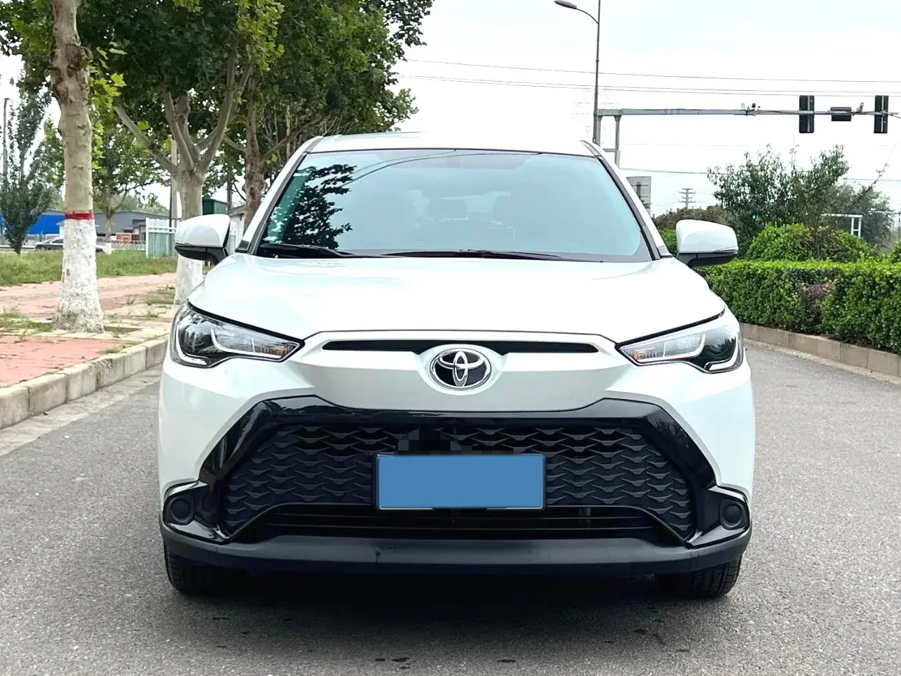 2024 TOYOTA FRONTLANDER thumbnail 2