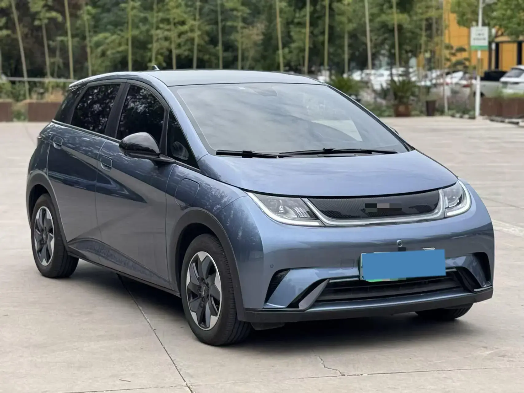 2025 BYD DOLPHIN thumbnail 3