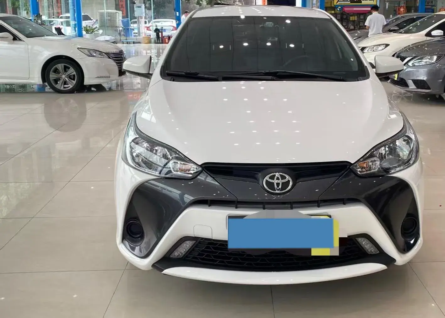 2022 TOYOTA YARIS thumbnail 2