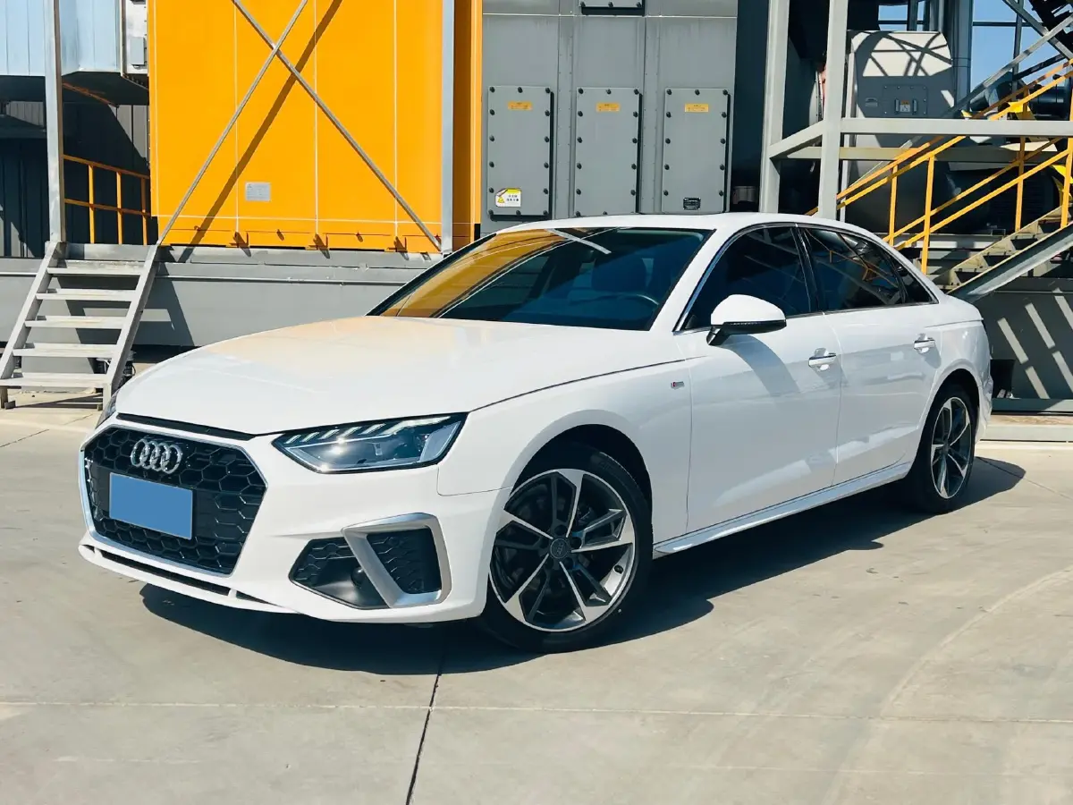 2020 Audi A4L 2.0T 150HP L4 7DCT