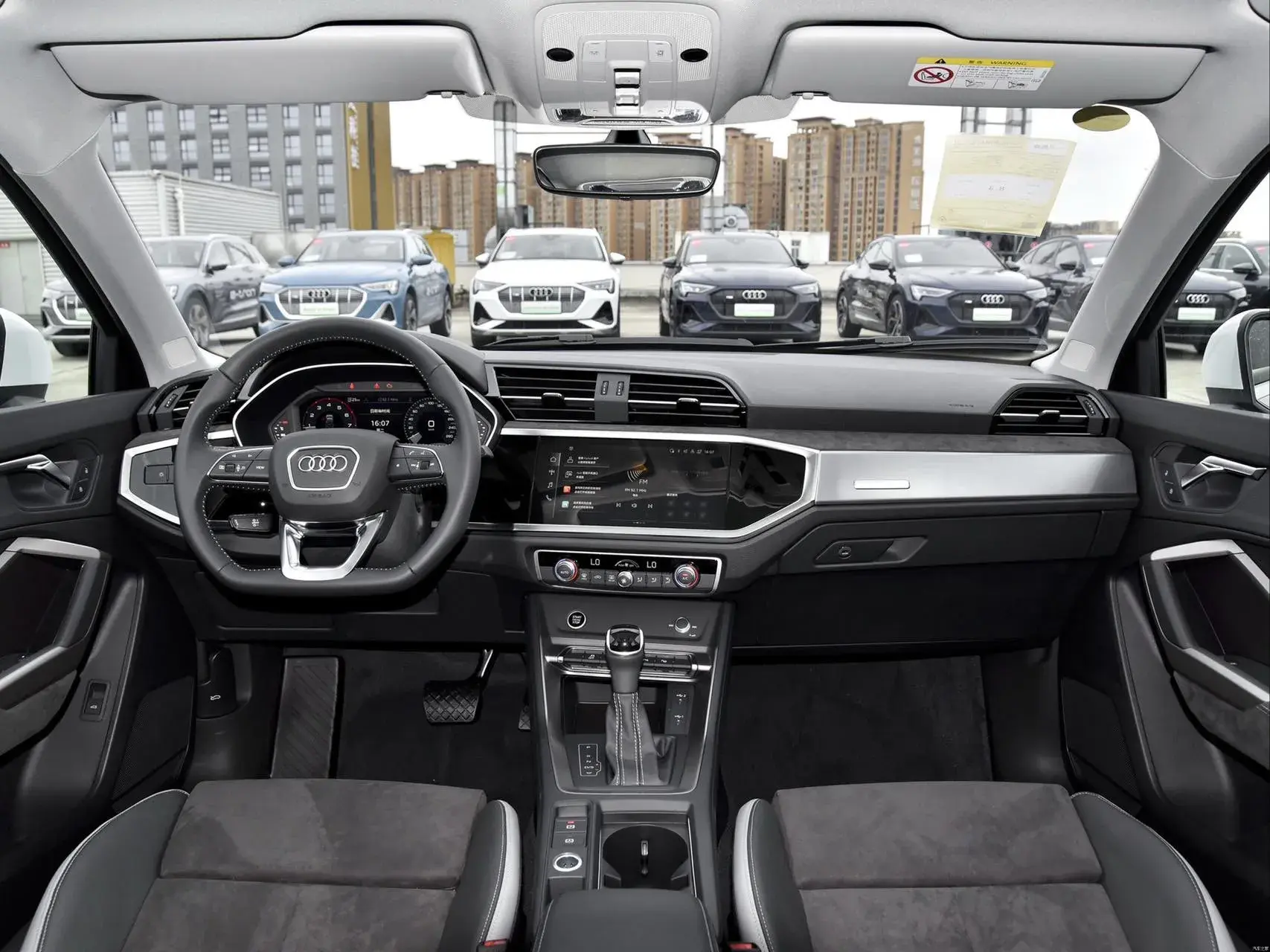 2022 AUDI Q3 thumbnail 2