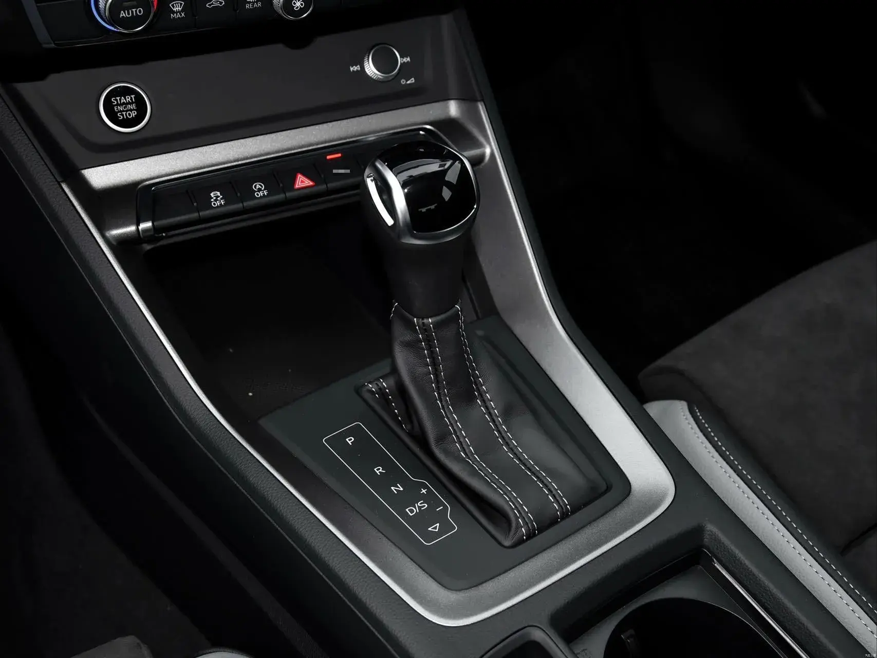 2022 AUDI Q3 thumbnail 3