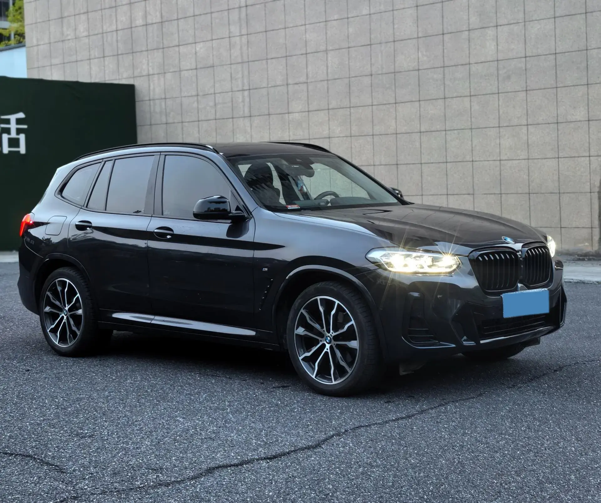 2022 BMW X3 thumbnail 3