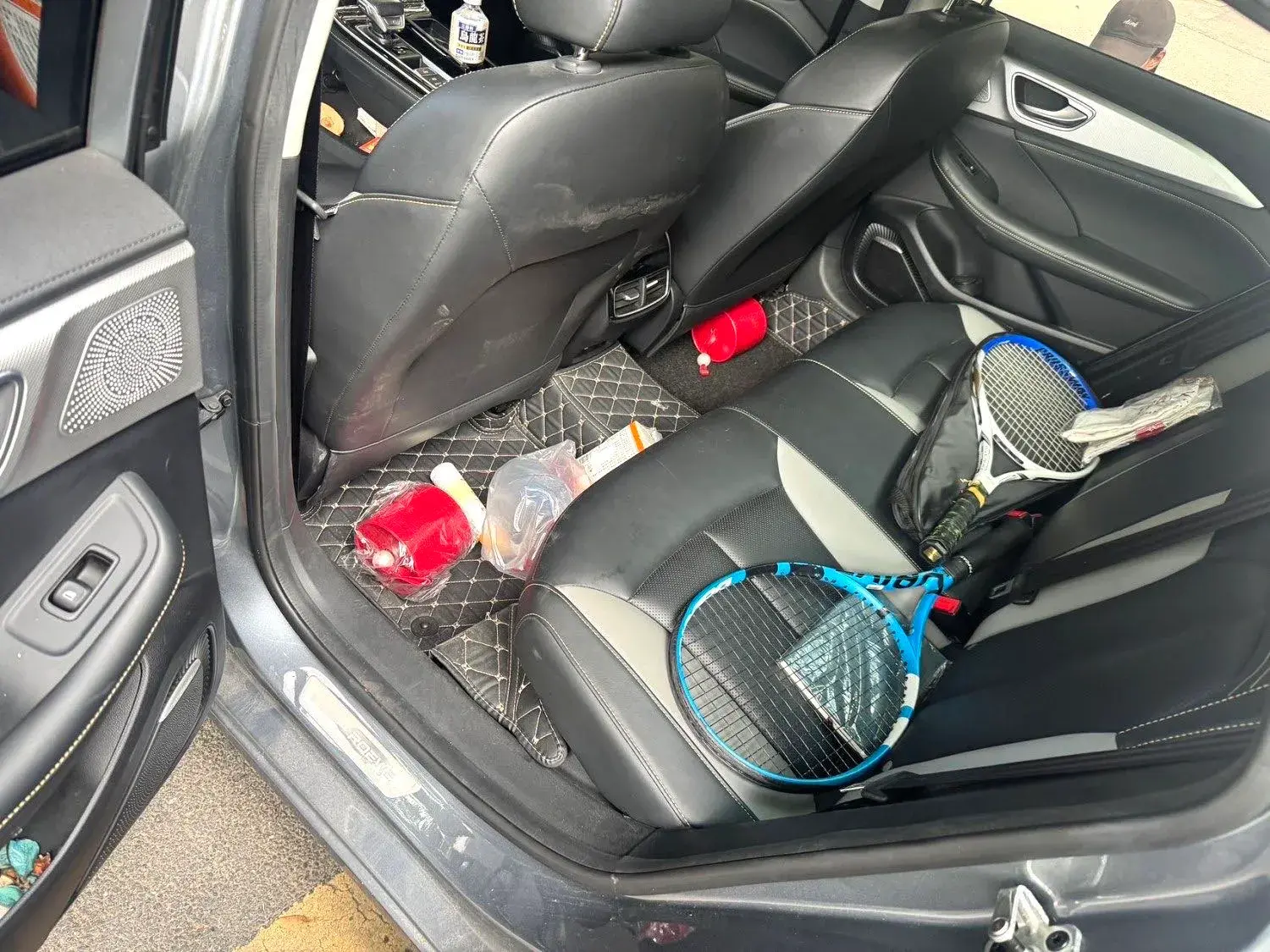 2020 ROEWE I6 thumbnail 2