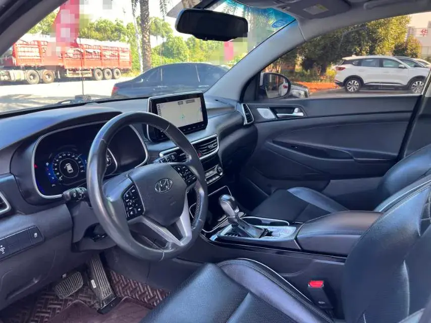 2019 HYUNDAI TUCSON thumbnail 3