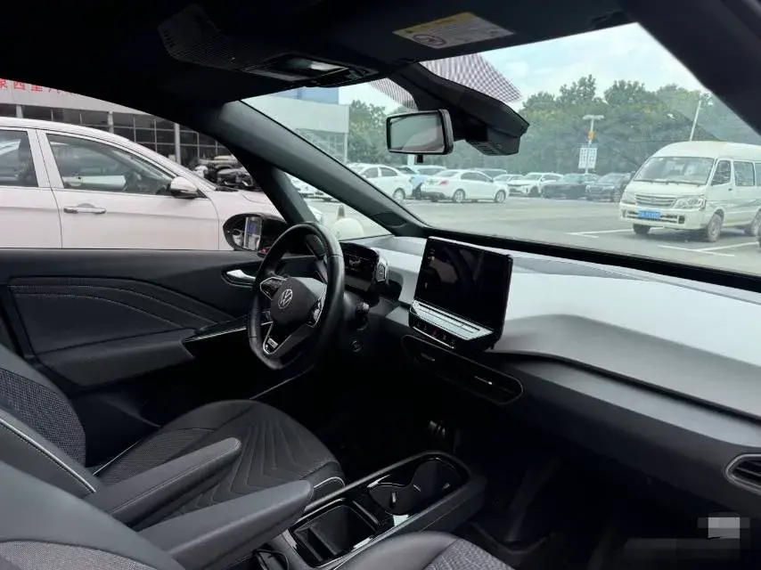 2023 VOLKSWAGEN ID.3 thumbnail 4