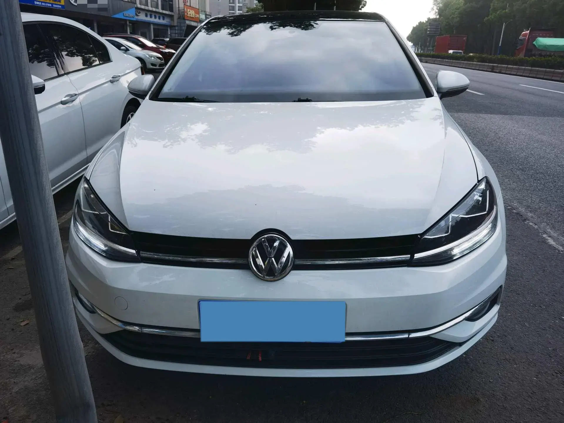 2019 VOLKSWAGEN GOLF thumbnail 2