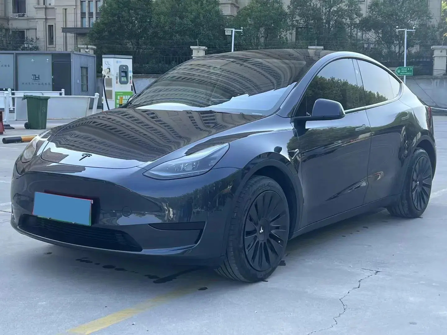 2024 TESLA MODEL view 1