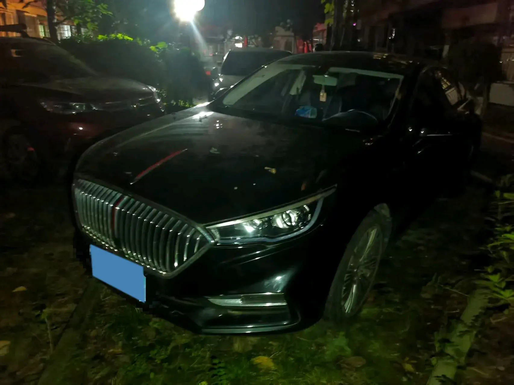 2022 HONGQI H5 view 1