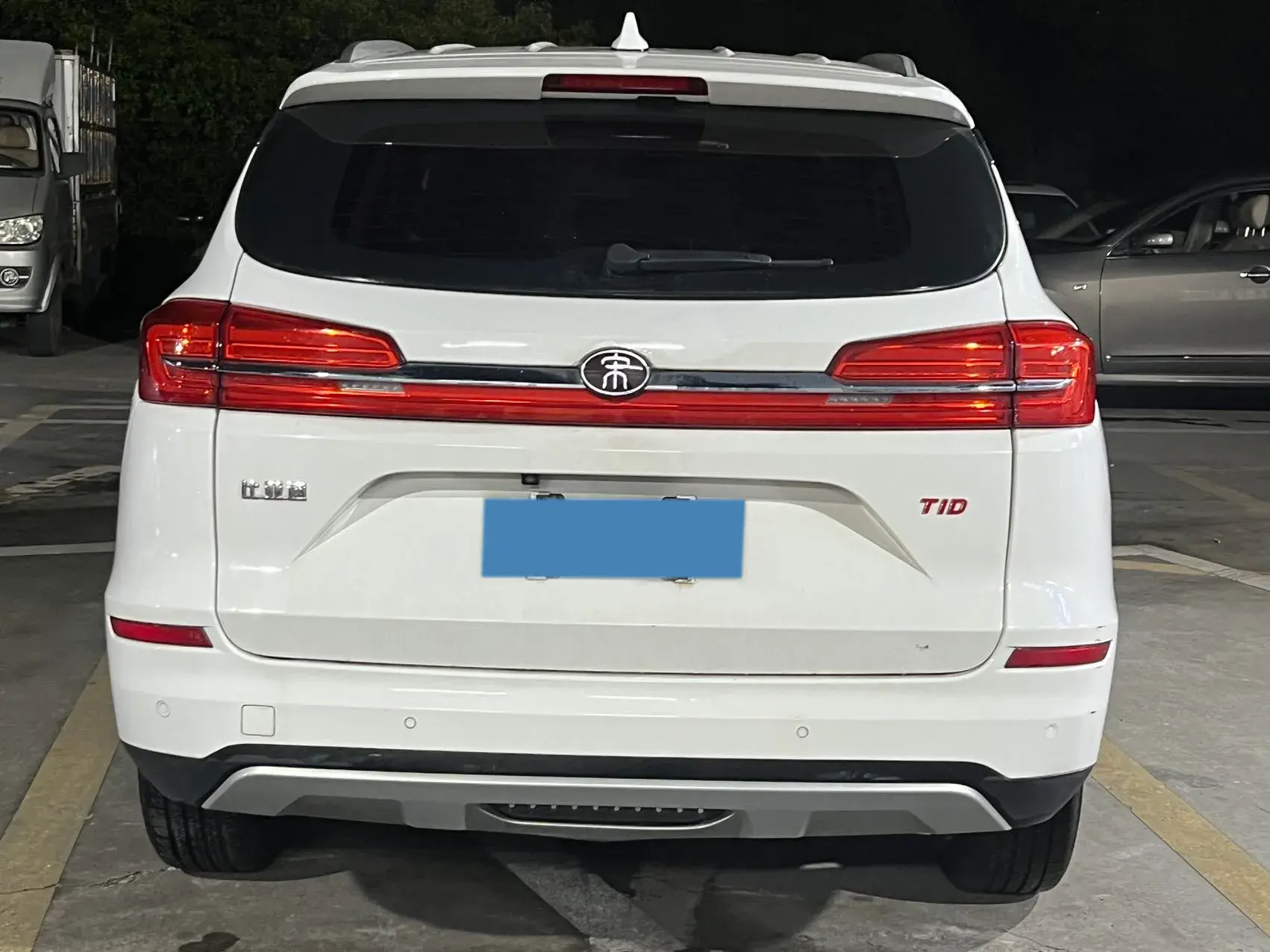 2019 BYD SONG thumbnail 4