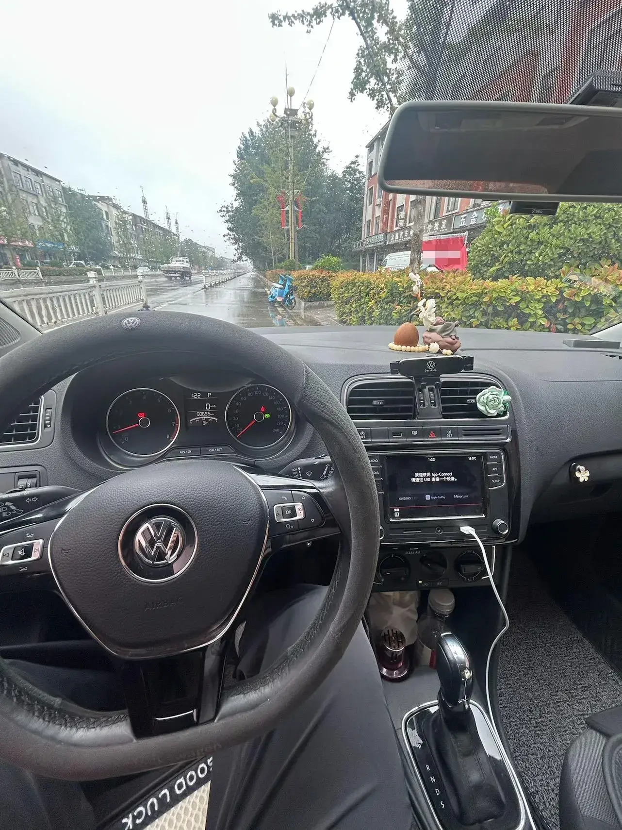 2018 VOLKSWAGEN POLO thumbnail 3