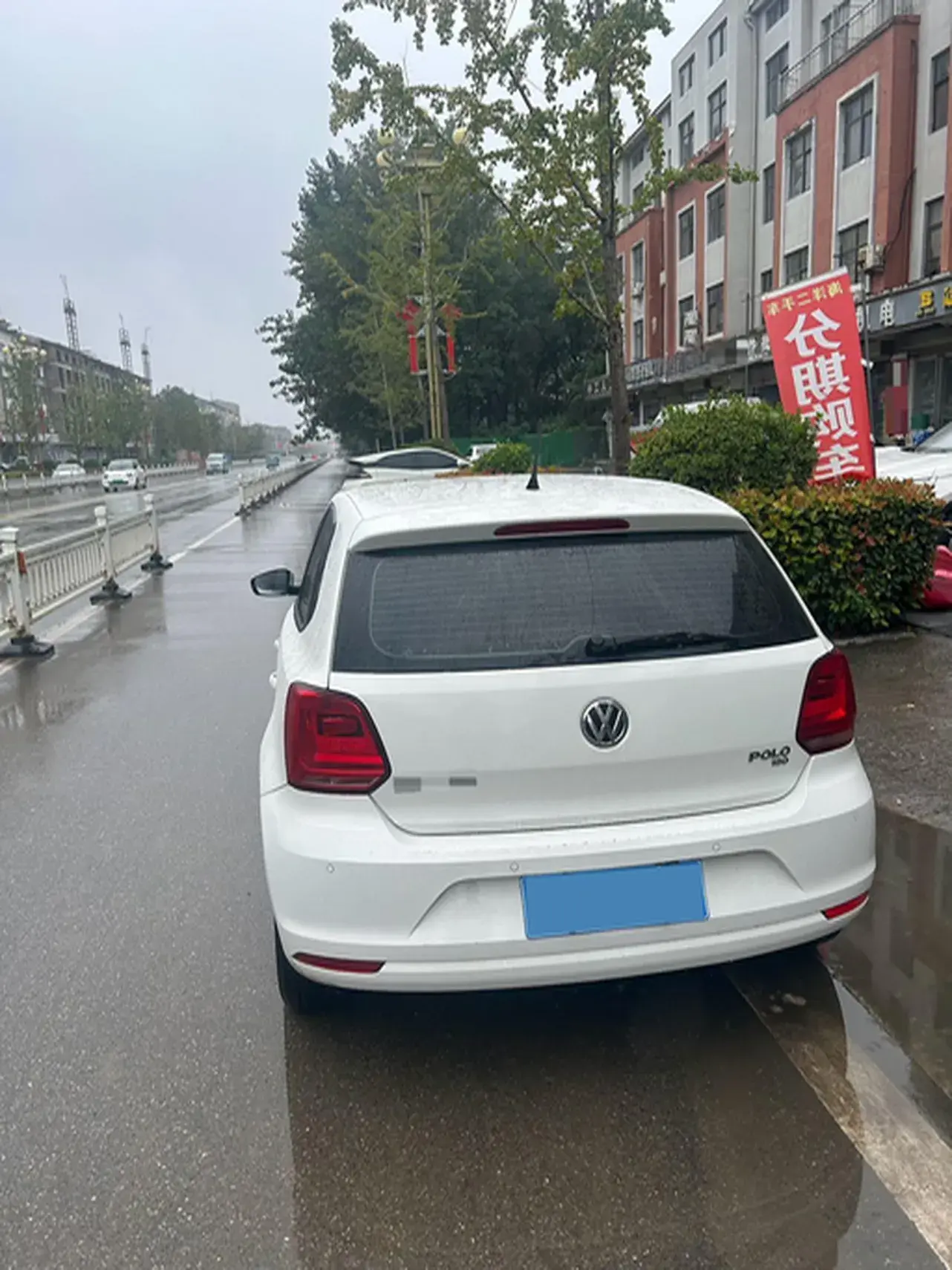 2018 VOLKSWAGEN POLO thumbnail 2