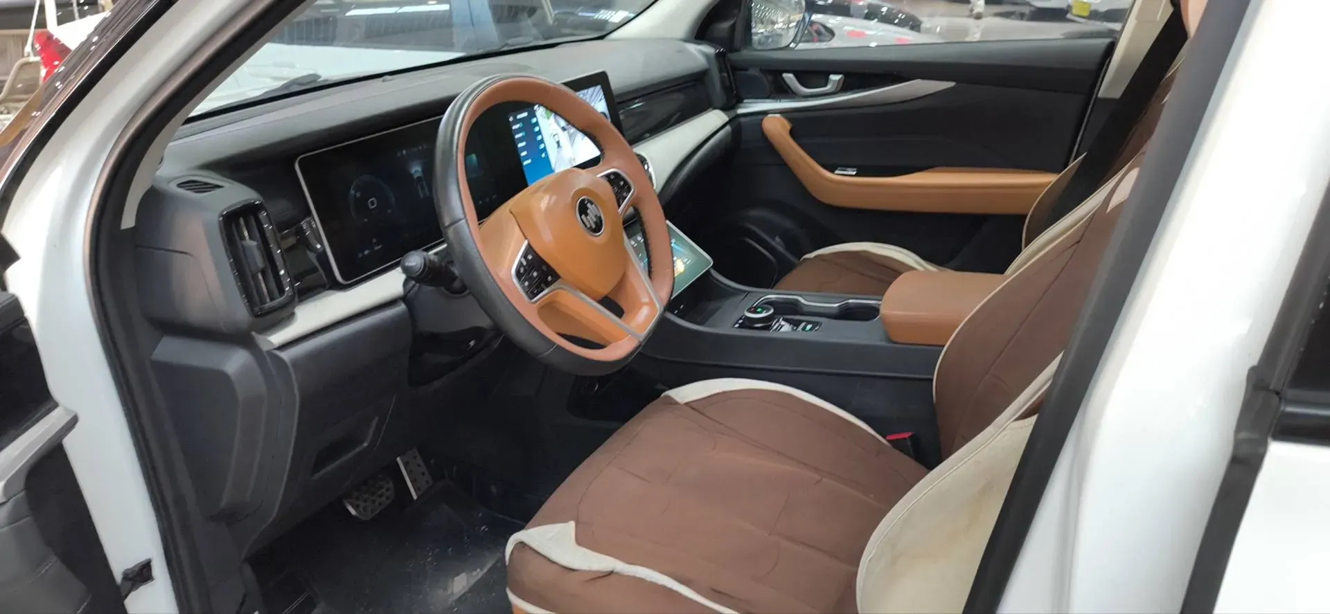 2021 Weltmeister W6 BEV 66.231KWH,autocango,china used car exporter,china ev exporter,chinese used car exporter,chinese used ev exporter