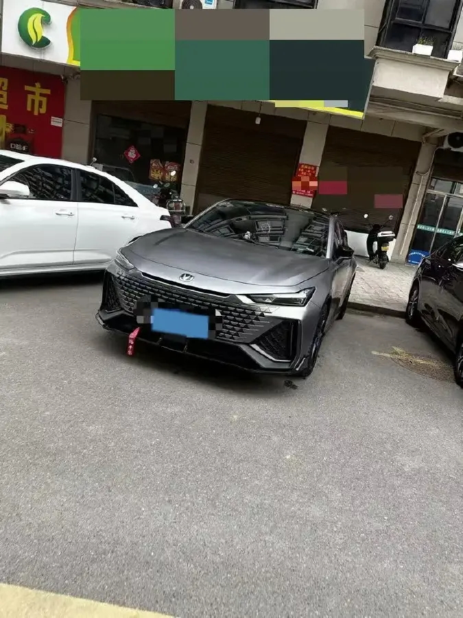 2022 ChangAn UNI-V 2.0T 233HP L4 8AT