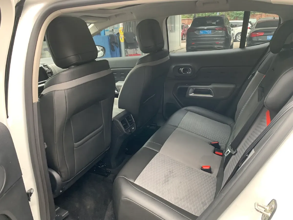 2020 Citroen C5 AircrossS 1.6T 200HP L4 8AT PHEV 12.96KWH,autocango,china used car exporter,china ev exporter,chinese used car exporter,chinese used ev exporter