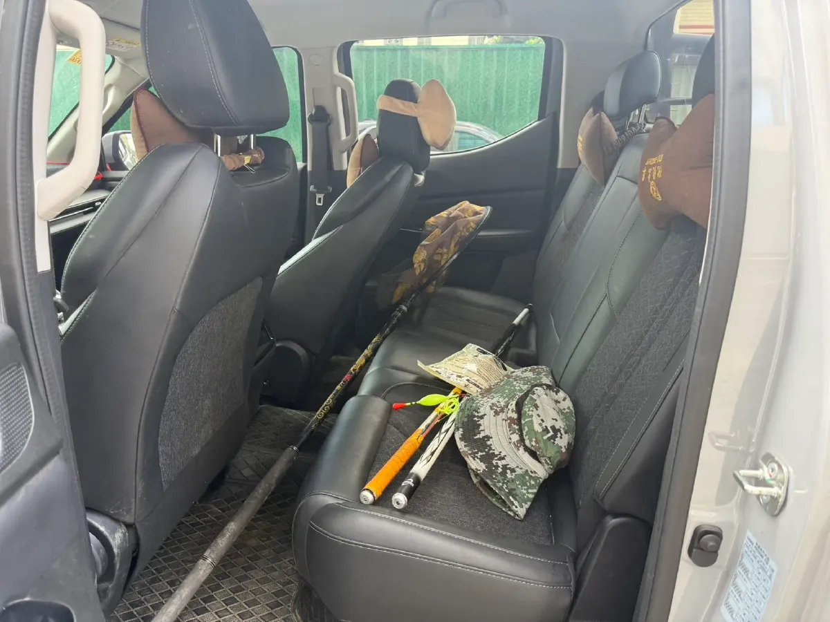 2024 ChangAn Hunter 2.0T 190HP L4 REEV 31.18KWH,autocango,china used car exporter,china ev exporter,chinese used car exporter,chinese used ev exporter