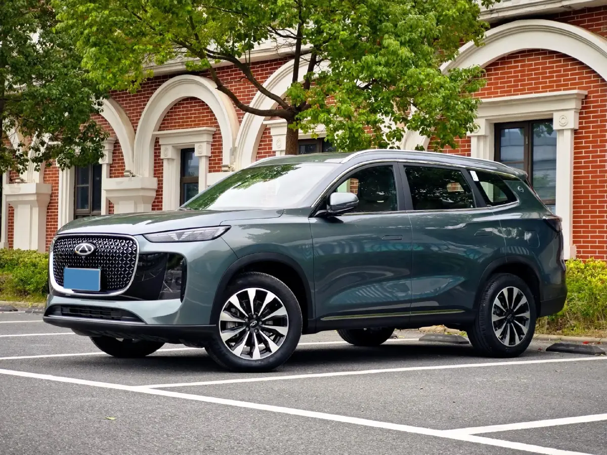 2025 Chery Tiggo 8 Plus 1.6T 197HP L4 7DCT