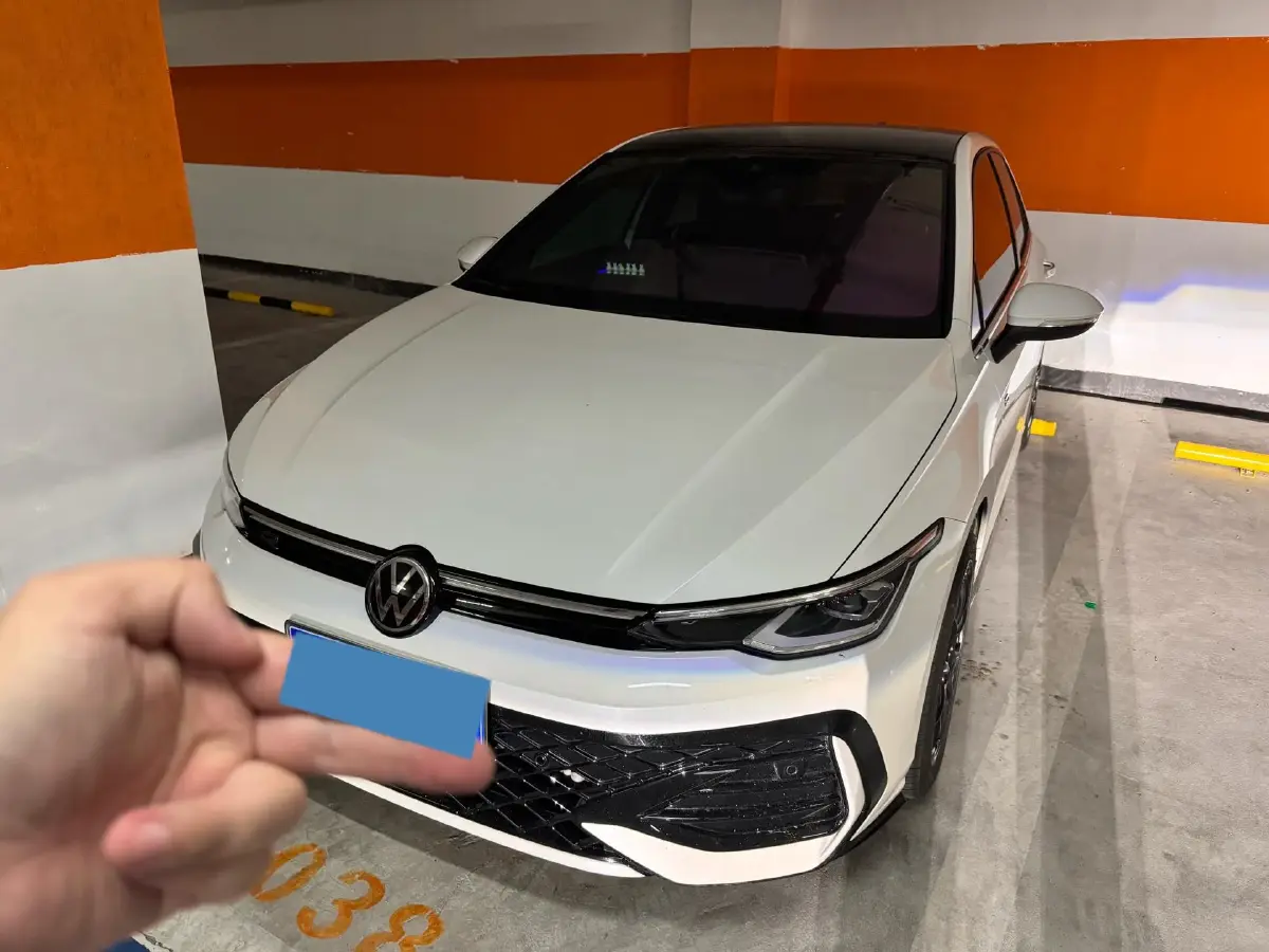 2025 Volkswagen Golf 1.5T 160HP L4 7DCT