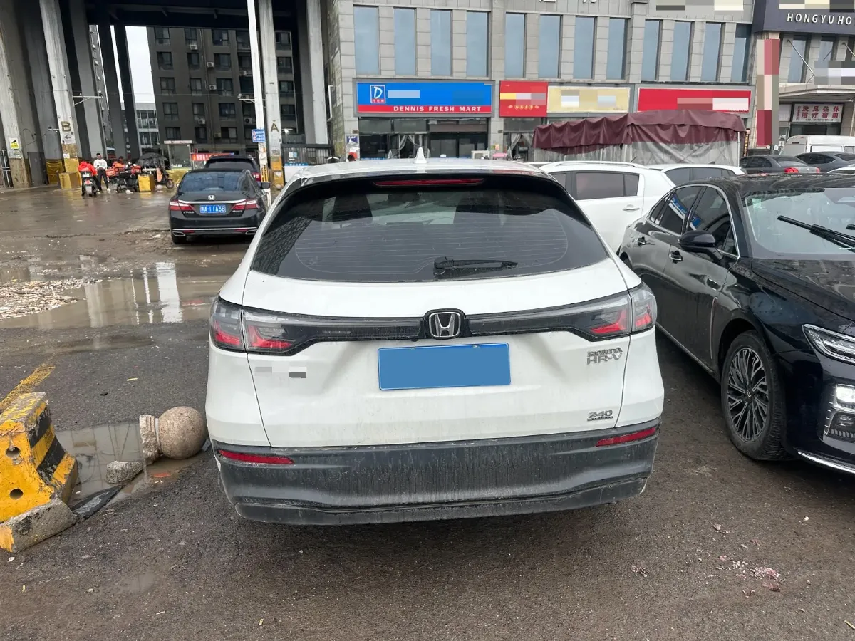 2023 Honda HR-V 1.5T 182HP L4 CVT,autocango,china used car exporter,china ev exporter,chinese used car exporter,chinese used ev exporter