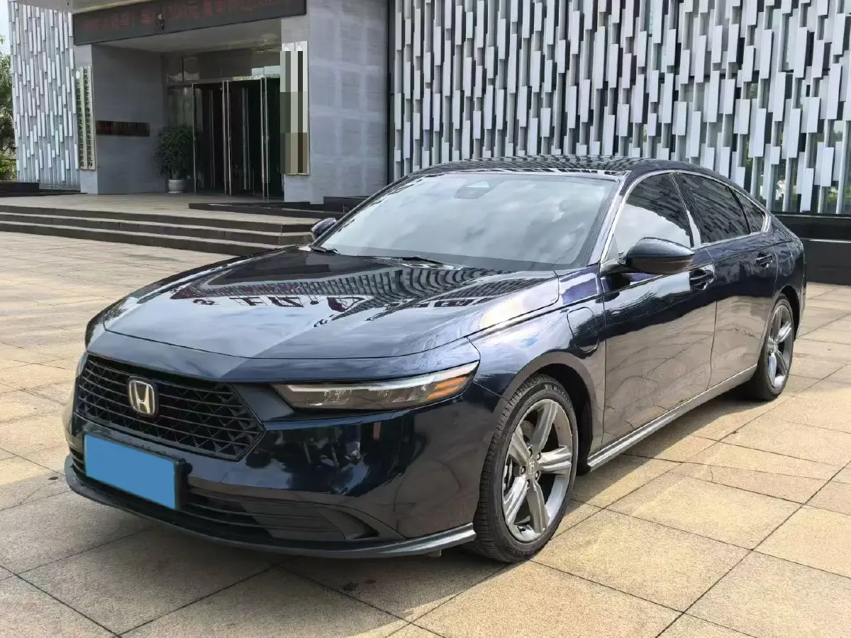 2023 Honda Accord 2.0L 148HP L4 E-CVT PHEV 17.7KWH
