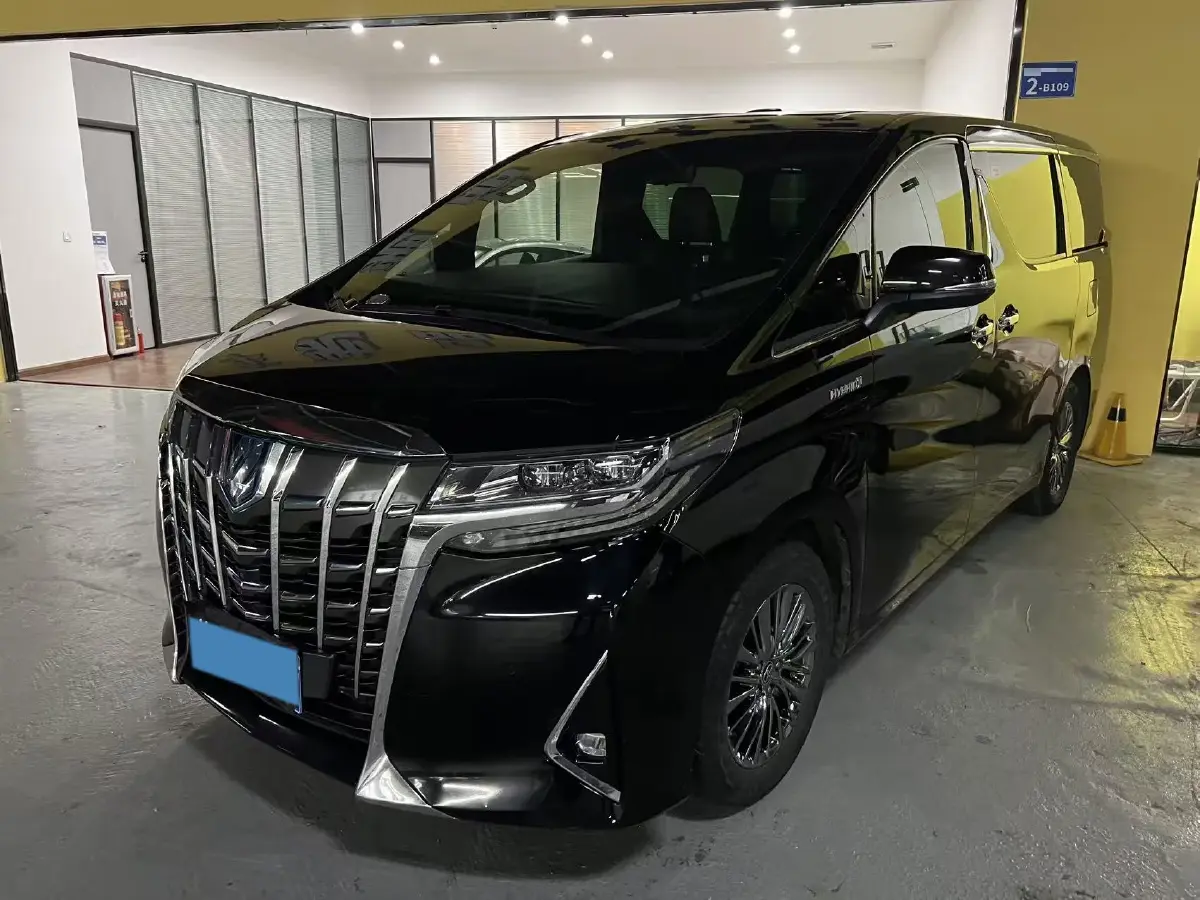 2019 Toyota Alphard 2.5L 117HP L4 E-CVT Hybrid