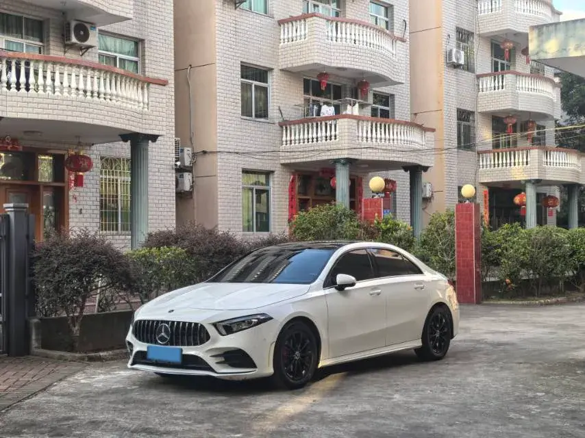 2022 Mercedes-Benz A Class 1.3T 163HP L4 7DCT