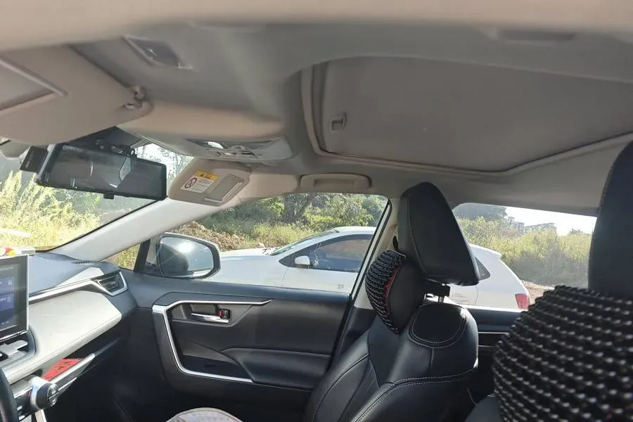 2021 Toyota RAV4 Hybird E+ 2.5L 180HP L4 E-CVT PHEV 15.984KWH,autocango,china used car exporter,china ev exporter,chinese used car exporter,chinese used ev exporter