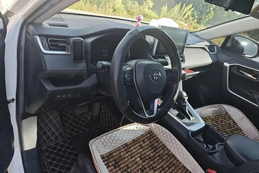 2021 Toyota RAV4 Hybird E+ 2.5L 180HP L4 E-CVT PHEV 15.984KWH,autocango,china used car exporter,china ev exporter,chinese used car exporter,chinese used ev exporter