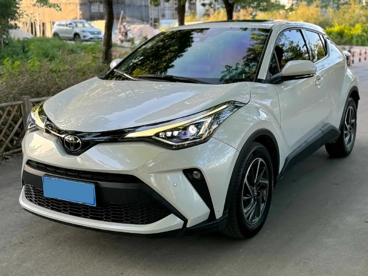 2021 Toyota C-HR 2.0L 171HP L4 CVT