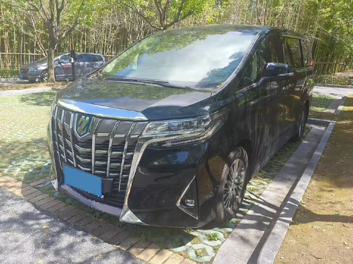 2019 Toyota Alphard 2.5L 117HP L4 E-CVT Hybrid