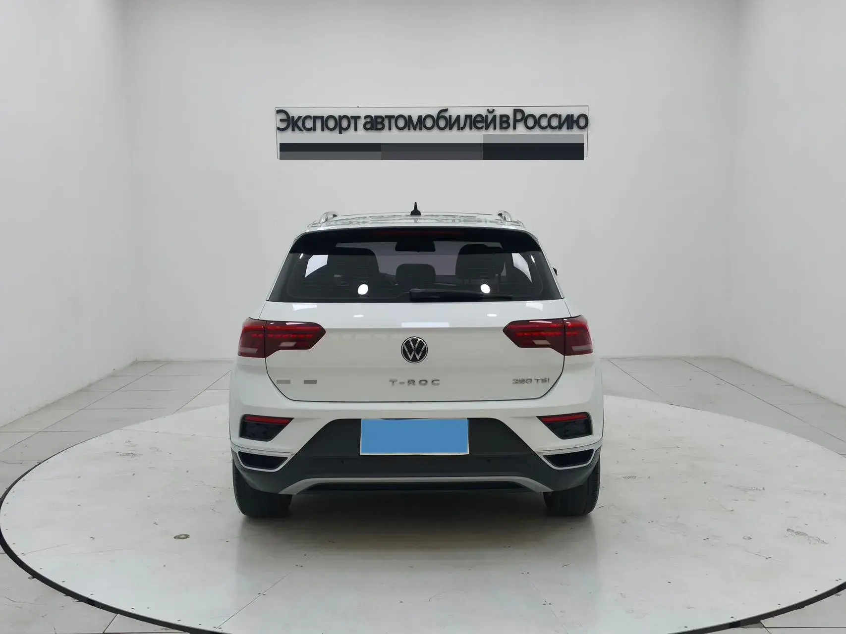 2021 VOLKSWAGEN T-ROC thumbnail 4