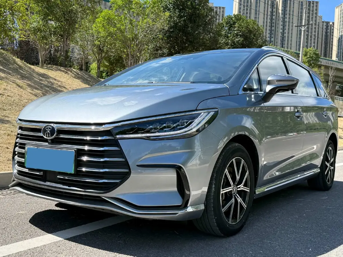 2022 BYD Song MAX 1.5L 110HP L4 E-CVT PHEV 18.3KWH